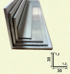 Алюмінієвий кутник 30*30*1,2 рівносторонній