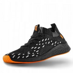 Трекинговые кроссовки 