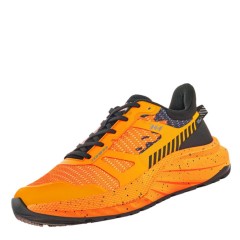 Трекинговые кроссовки 